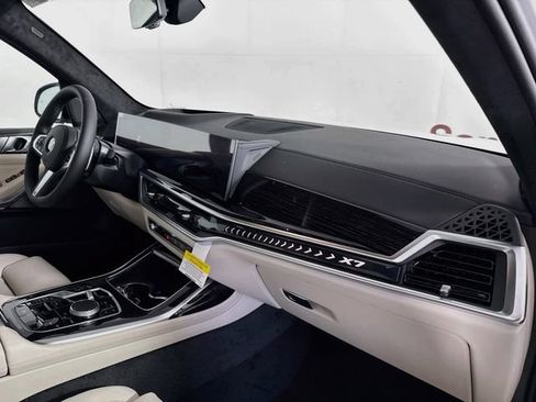 New 2027 BMW X7 xDrive40i w/ M Sport Package AWD/4WD image 32