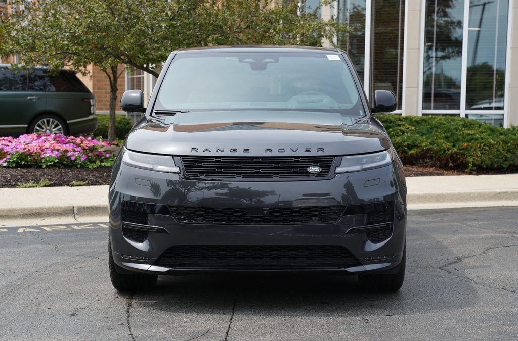 New 2026 Land Rover Range Rover Sport Dynamic SE AWD/4WD image 4