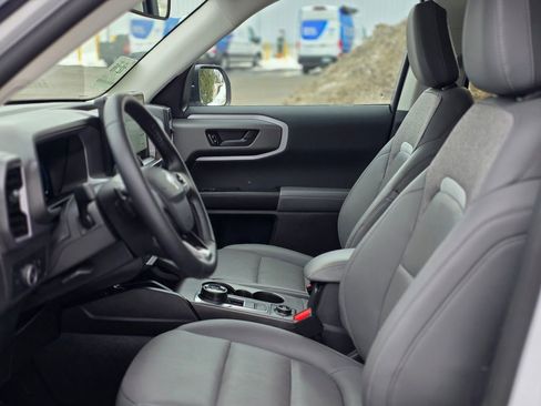 Used 2025 Ford Bronco Sport Badlands image 14