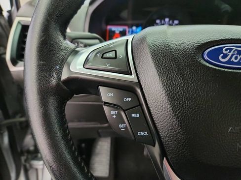 Used 2022 Ford Edge SEL AWD/4WD image 18