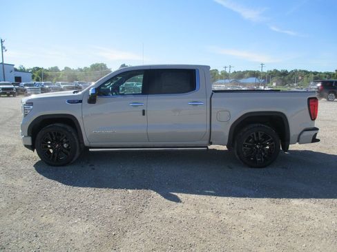 New 2026 GMC Sierra 1500 Denali AWD/4WD image 11