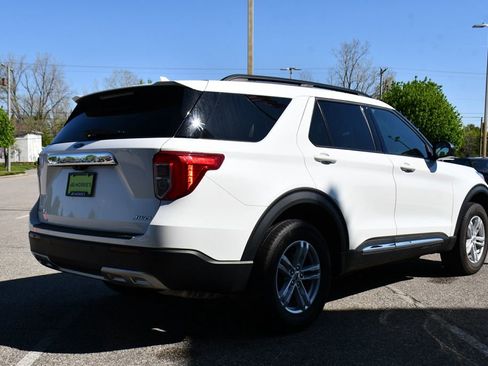 Used 2023 Ford Explorer XLT w/ Equipment Group 202A AWD/4WD image 6