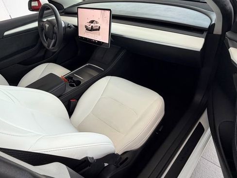 Used 2023 Tesla Model 3 Standard Range RWD image 9