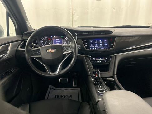 Used 2024 Cadillac XT6 Sport w/ Technology Package image 26
