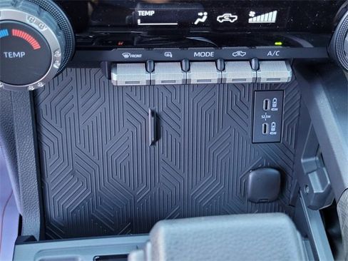 New 2024 Toyota Tacoma 4x4 Double Cab image 38