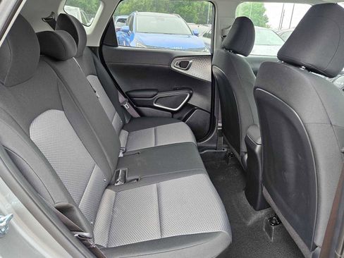 Used 2025 Kia Soul LX w/ LX Technology Package image 19