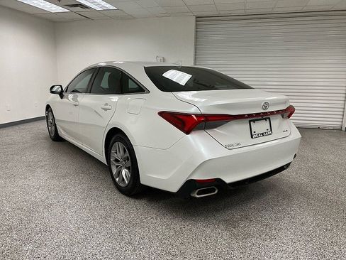 Used 2021 Toyota Avalon XLE image 7