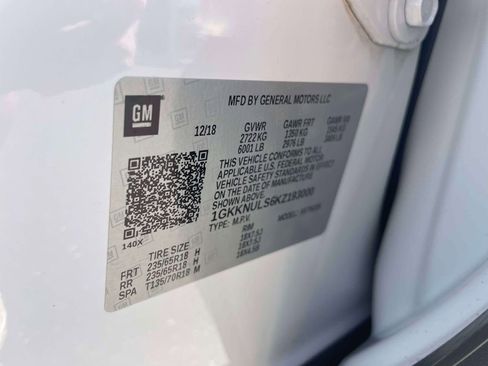 Used 2019 GMC Acadia SLT AWD/4WD image 19