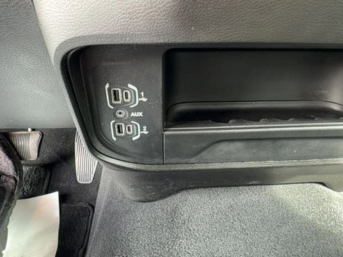 Used 2024 RAM 2500 Big Horn image 12