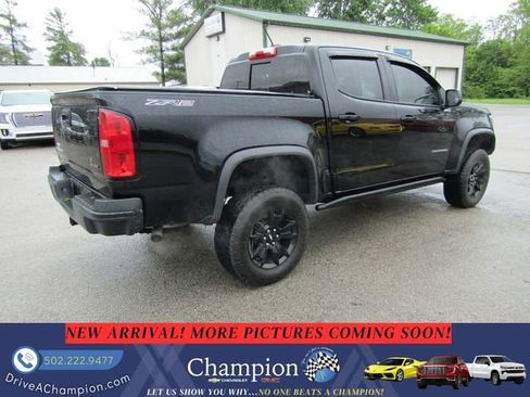 Used 2022 Chevrolet Colorado ZR2 w/ ZR2 Midnight Special Edition AWD/4WD image 4