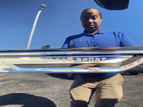 Used 2021 Volkswagen Atlas Cross Sport SEL Premium image 11