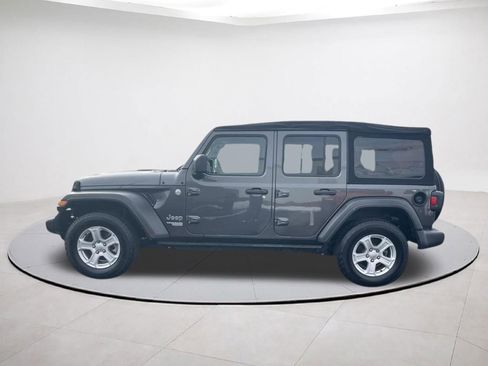Certified 2018 Jeep Wrangler Unlimited Sport S AWD/4WD image 4