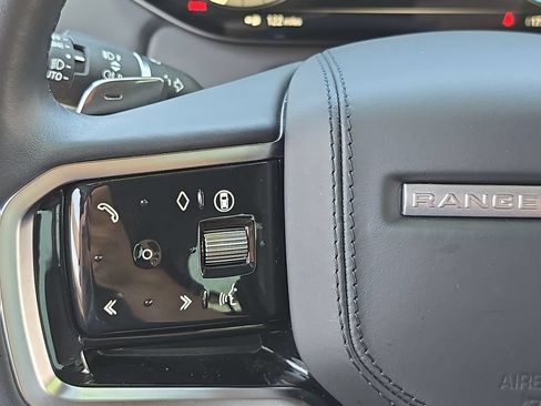 Certified 2025 Land Rover Range Rover Sport AWD/4WD image 18