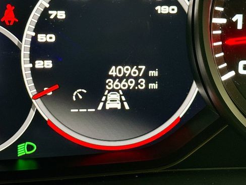 Certified 2023 Porsche Panamera 4 Platinum Edition AWD/4WD image 14