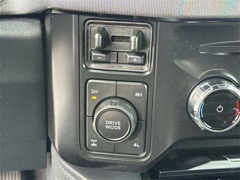 New 2026 Ford F250 Platinum w/ FX4 Off-Road Package image 30