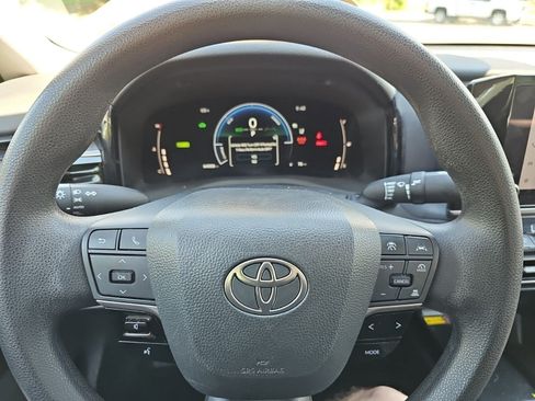 Used 2025 Toyota Camry LE FWD image 22