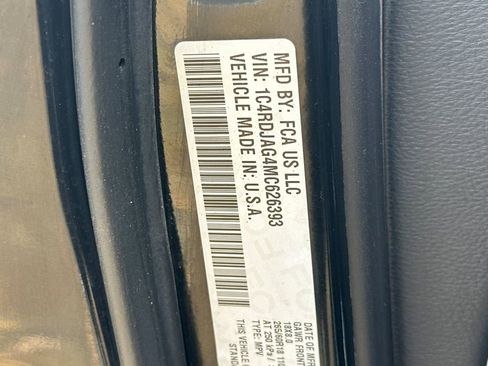 Used 2021 Dodge Durango SXT image 28