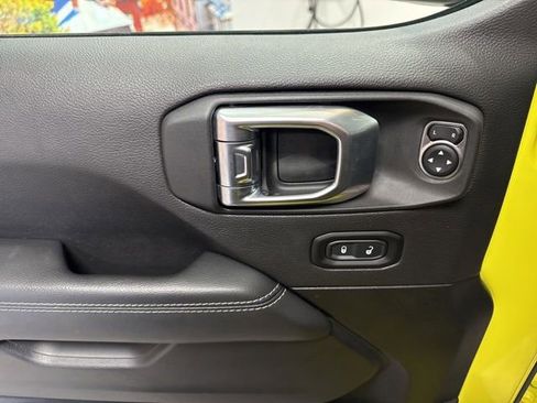 Used 2022 Jeep Wrangler Unlimited Sahara w/ Cold Weather Group image 23