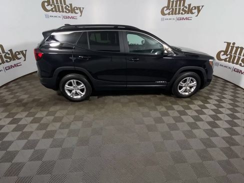 Certified 2024 GMC Terrain SLE w/ Driver Convenience Package AWD/4WD image 9