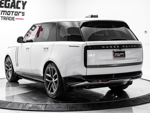 Used 2024 Land Rover Range Rover SE AWD/4WD image 14
