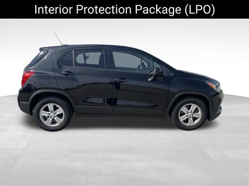 Used 2020 Chevrolet Trax LS w/ Tint and Cruise Package FWD image 8