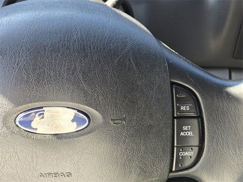 Used 2003 Ford F250 XLT image 16