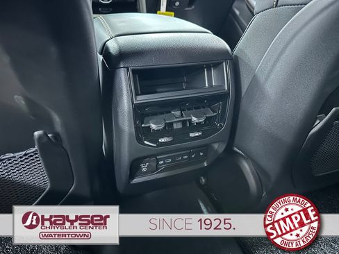 New 2026 Jeep Grand Cherokee Limited AWD/4WD image 40