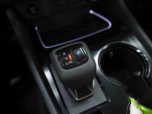 Used 2025 Nissan Rogue SV w/ Rock Creek Premium Package image 27