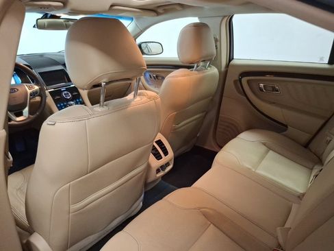 Used 2017 Ford Taurus Limited FWD image 14