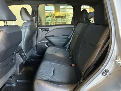 Used 2026 Subaru Forester Premium AWD/4WD image 24