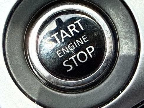 Used 2024 Nissan Sentra SR w/ SR Premium Package FWD image 35