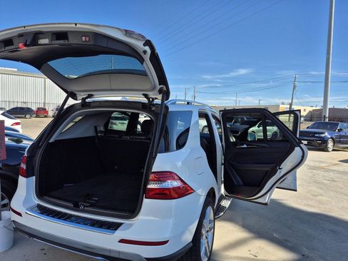 Used 2015 Mercedes-Benz ML 350 4MATIC image 11