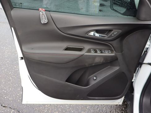 Used 2024 Chevrolet Equinox RS FWD image 24