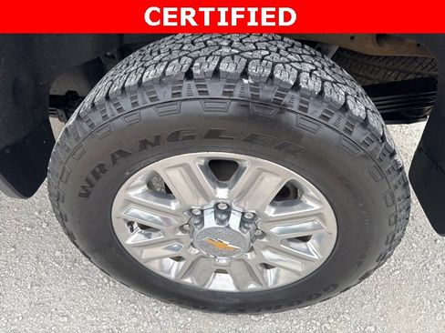 Certified 2024 Chevrolet Silverado 2500 High Country image 36