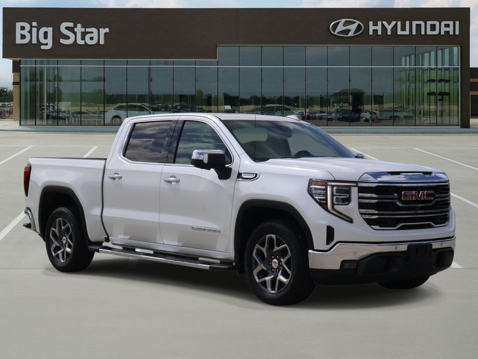 Used 2022 GMC Sierra 1500 SLT RWD image 6