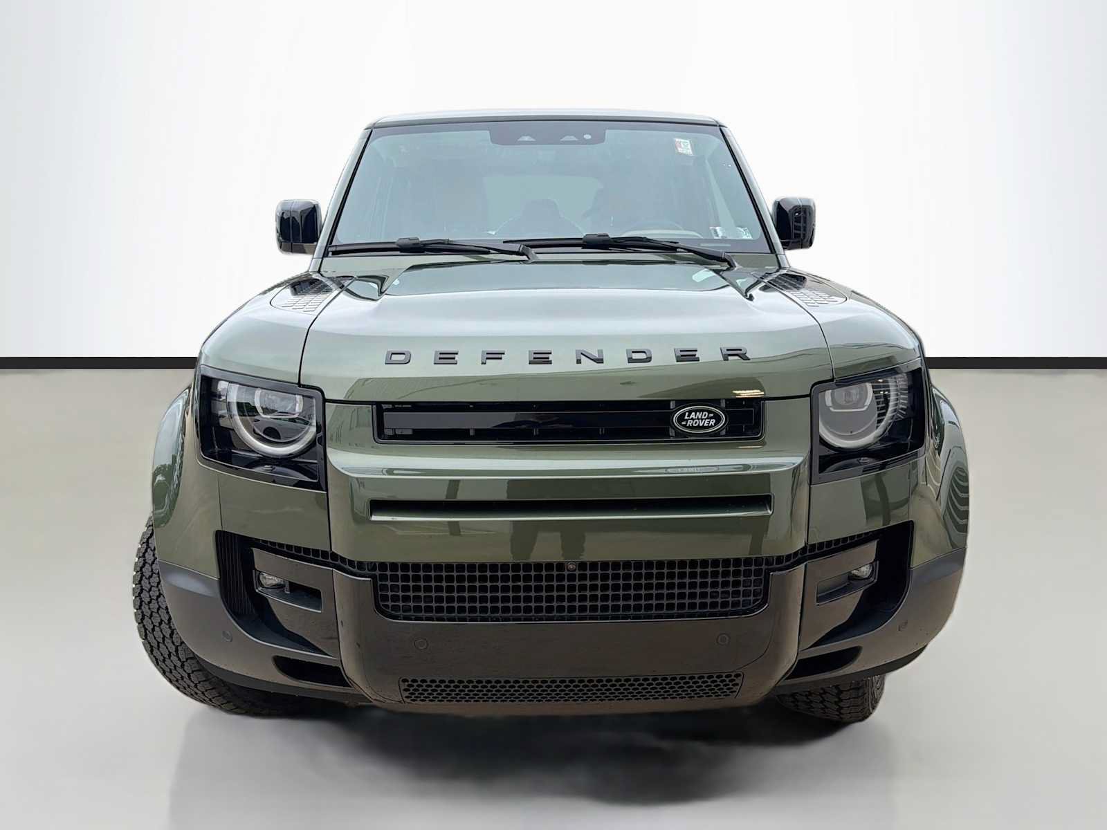 New 2026 Land Rover Defender 110 S AWD/4WD image 2