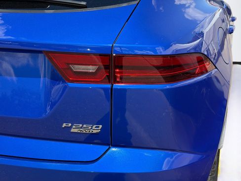 Used 2018 Jaguar E-PACE S image 10