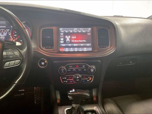 Used 2023 Dodge Charger R/T w/ Performance Handling Group RWD image 7
