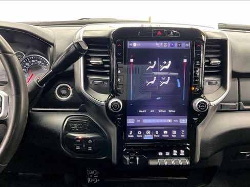 Used 2025 RAM 2500 Big Horn AWD/4WD image 5