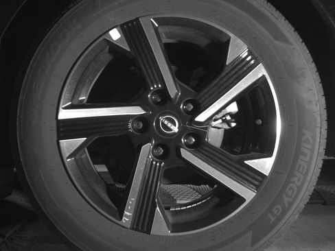 Used 2025 Nissan Sentra SV image 14