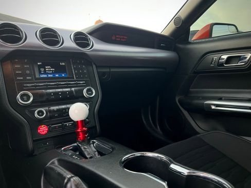 Used 2016 Ford Mustang Coupe image 43