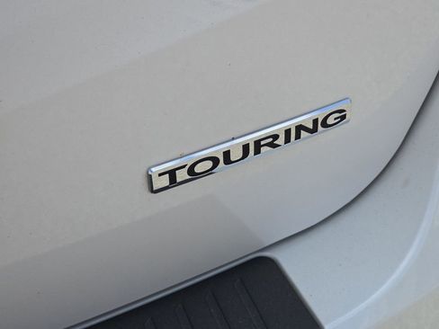 Used 2025 Honda Odyssey Touring image 23