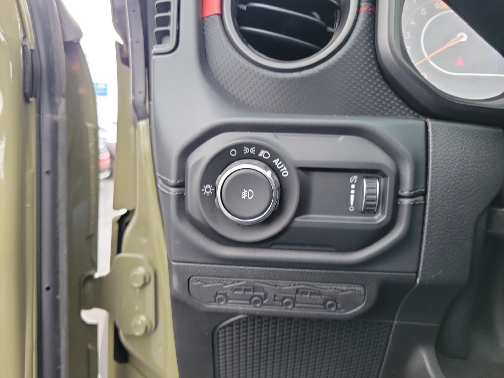 Used 2026 Jeep Wrangler Unlimited Rubicon 392 w/ Quick Order Package 27X Moab AWD/4WD image 22