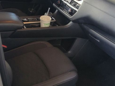 Used 2025 Nissan Pathfinder SV image 21