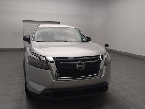 Used 2024 Nissan Pathfinder S FWD image 14