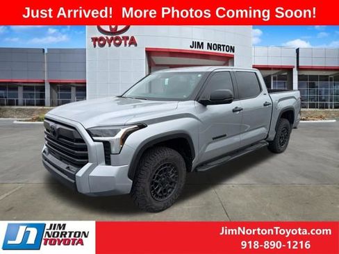 Used 2026 Toyota Tundra SR5 AWD/4WD image 3