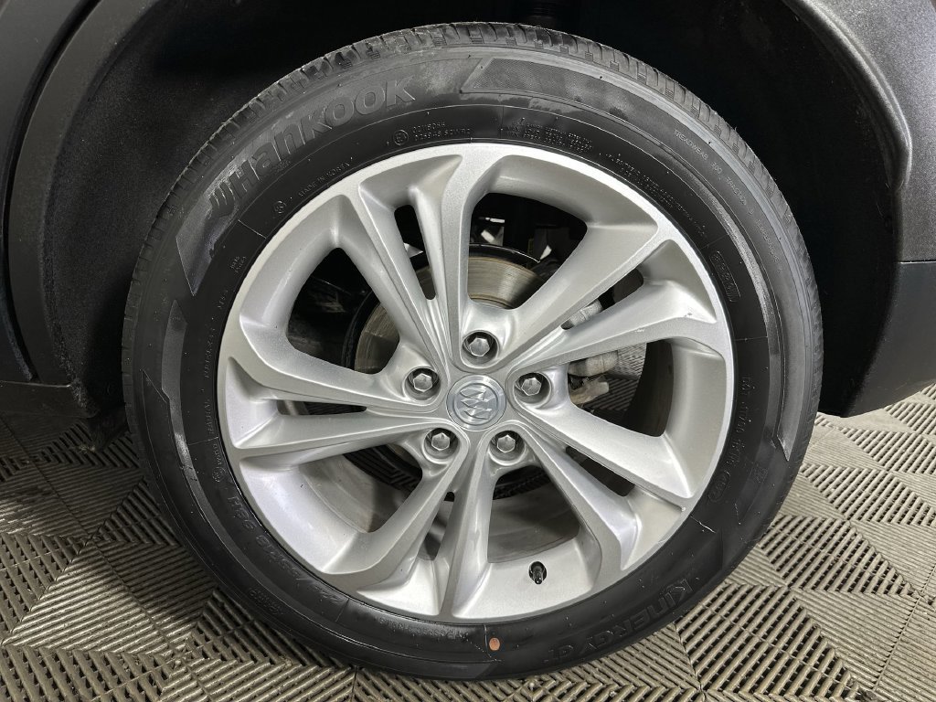 Used 2023 Buick Encore GX Preferred w/ Cold Weather Comfort Package FWD image 34