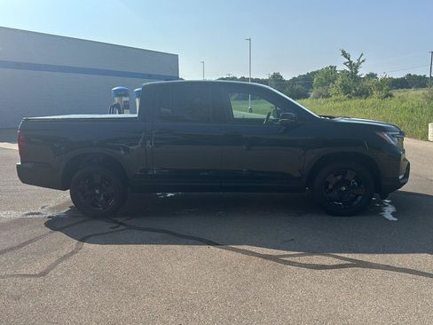 Used 2024 Honda Ridgeline Black Edition image 6