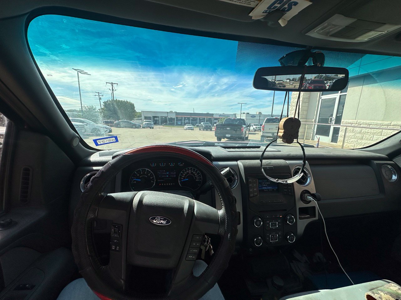 Used 2013 Ford F150 XLT w/ XLT Chrome Pkg RWD image 6