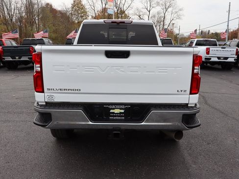 Used 2023 Chevrolet Silverado 3500 LTZ w/ LTZ Convenience Package image 27